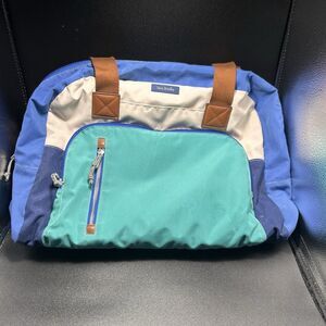 Vera Bradley Travel Bag 16"W 12"T 6"D Blue Green Zip Pockets Handle Bird Print